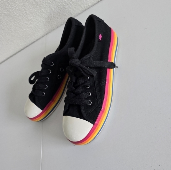 Lacoste women's rainbow sole sneakers in size 8.5, low platform lace up. Black - Picture 2 of 9